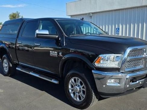 Used 2018 RAM 2500 Laramie AWD/4WD image 2