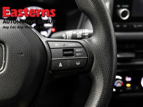 Used 2023 Honda HR-V LX image 16