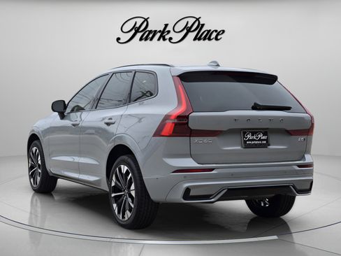 Used 2026 Volvo XC60 B5 Plus w/ Protection Package Premier AWD/4WD image 3