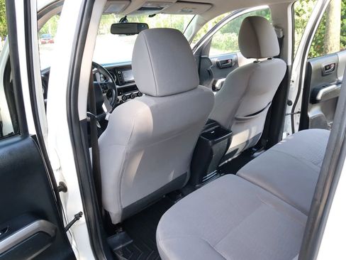 Used 2017 Toyota Tacoma SR5 w/ Tow Package image 14