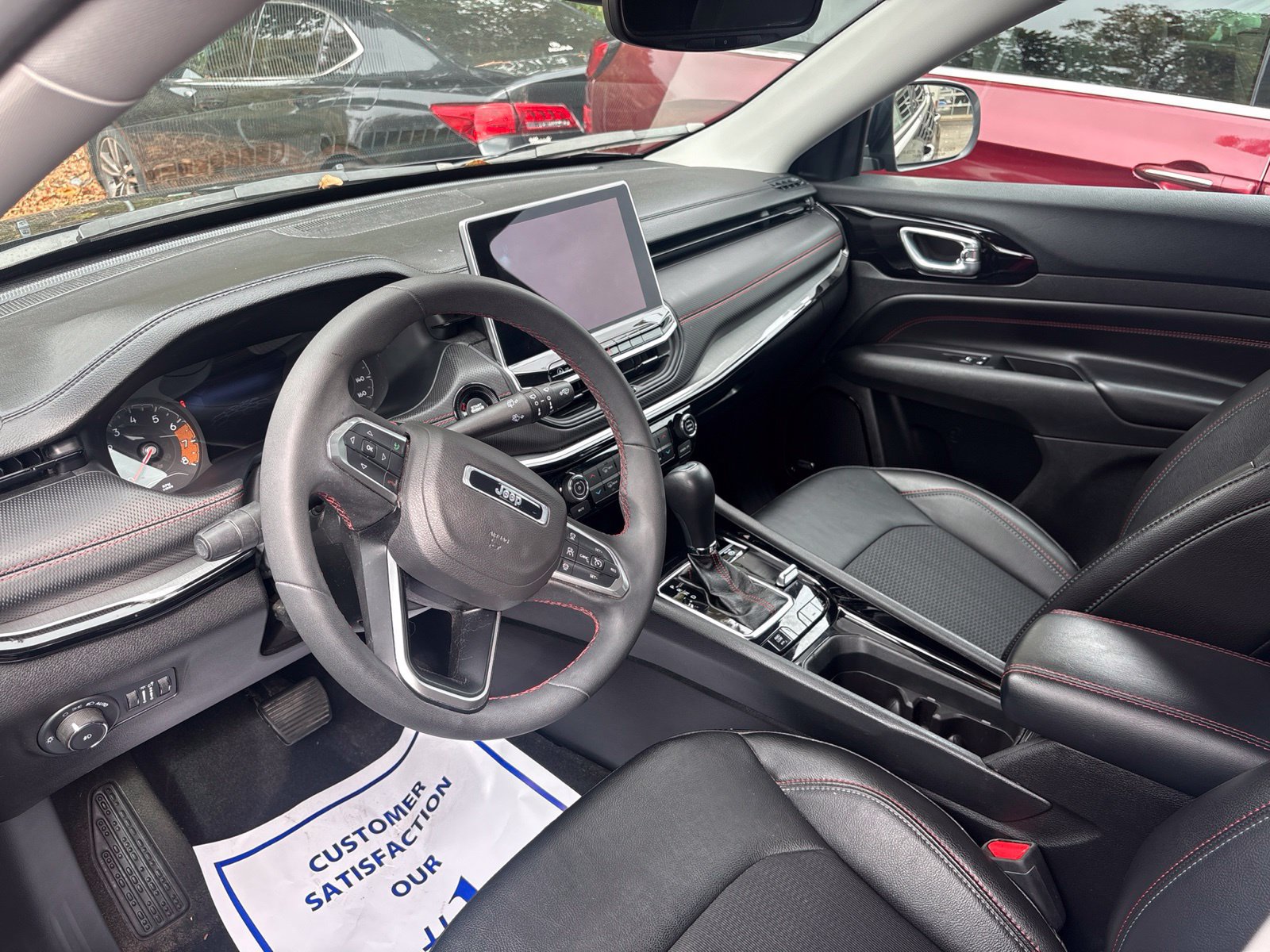 Used 2022 Jeep Compass Trailhawk w/ Sun and Sound Group AWD/4WD image 3