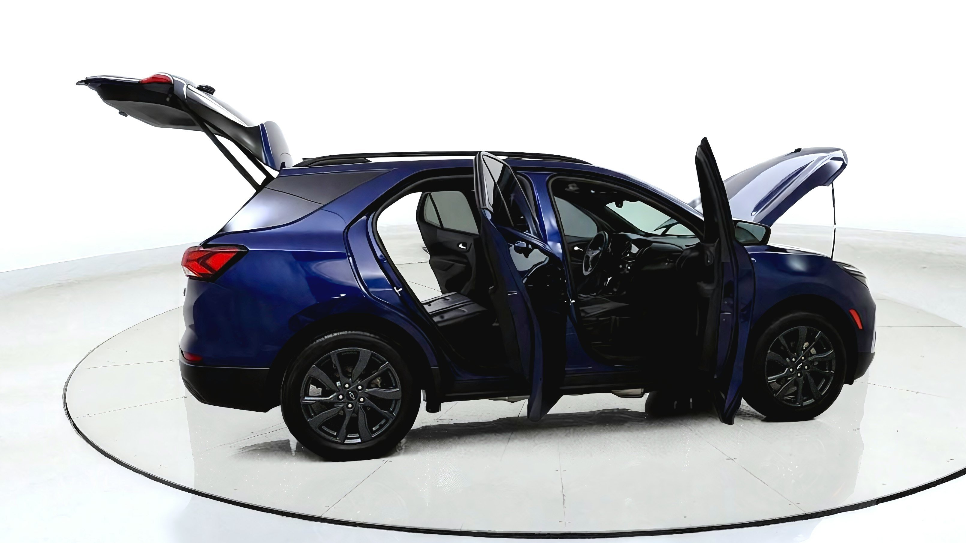 Used 2023 Chevrolet Equinox RS w/ RS Leather Package AWD/4WD image 15