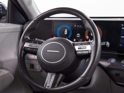 Used 2024 Hyundai Kona SEL FWD image 17