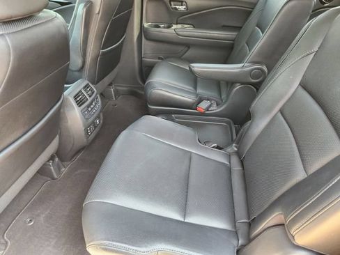 Used 2017 Honda Pilot Elite image 31