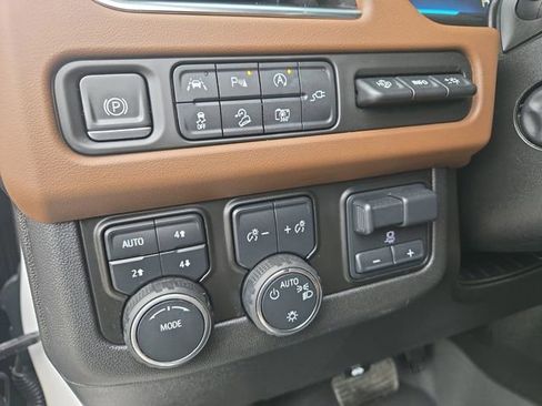 Used 2022 Chevrolet Suburban High Country w/ Max Trailering Package image 6
