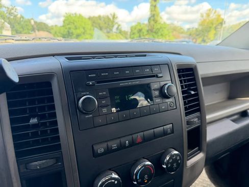 Used 2012 RAM 2500 ST w/ Chrome Appearance Group AWD/4WD image 12