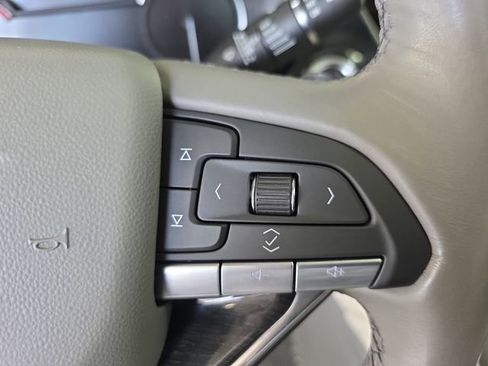 Certified 2023 Cadillac XT6 Premium Luxury w/ LPO, Floor Liner Package AWD/4WD image 21