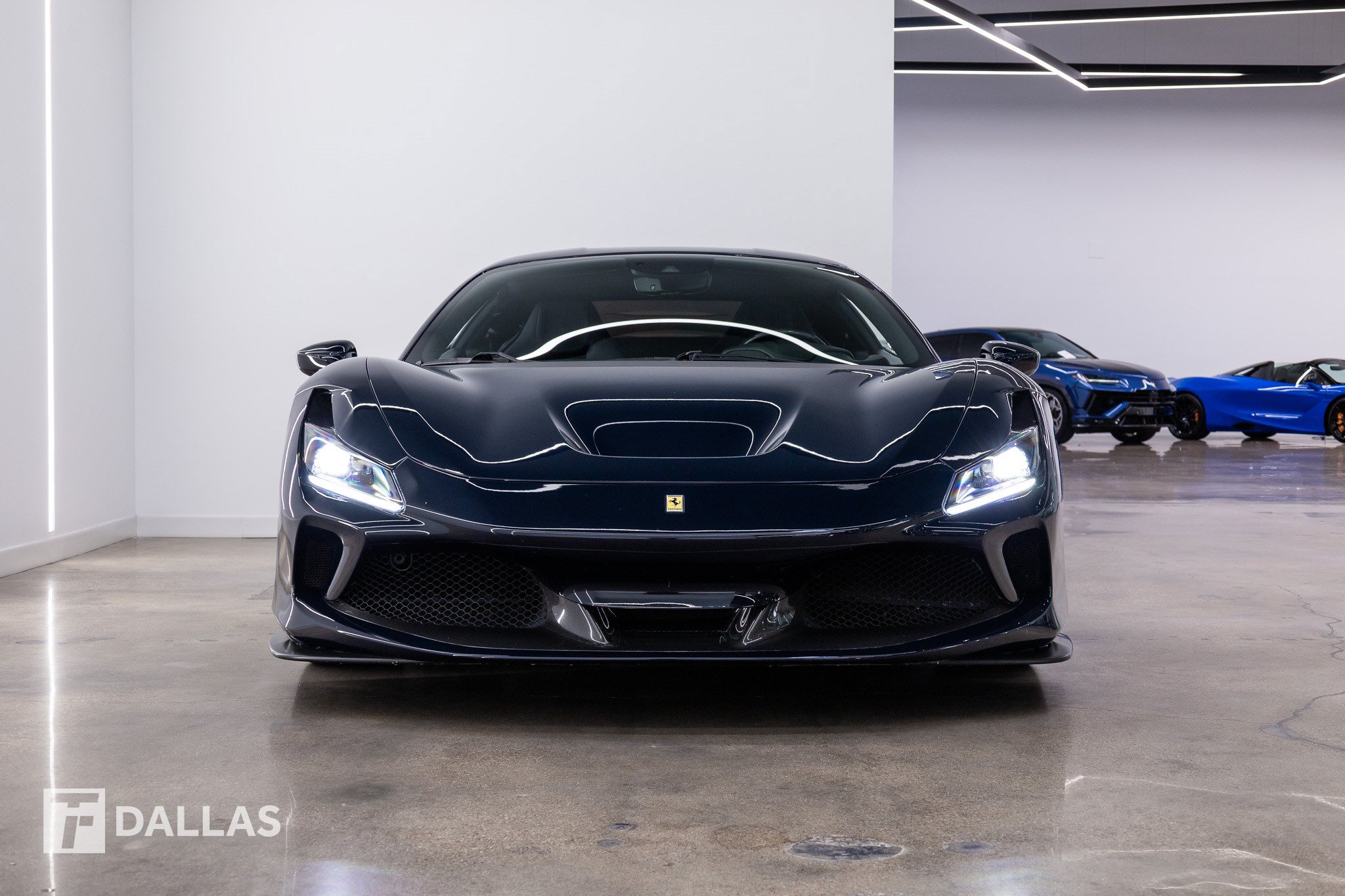Used 2020 Ferrari F8 Tributo RWD image 24