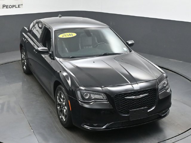 Used 2016 Chrysler 300 S AWD/4WD image 49