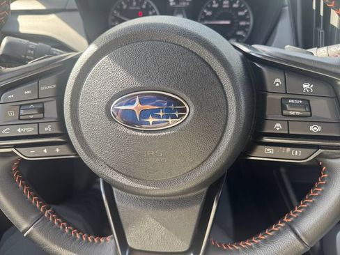Used 2024 Subaru Crosstrek 2.5i Limited w/ Crosstrek Mirror Package AWD/4WD image 18