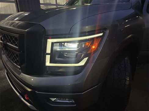 Used 2023 Nissan Titan PRO-4X w/ Pro-4x Convenience Package image 31