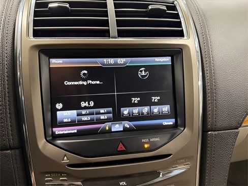 Used 2014 Lincoln MKX FWD w/ Equipment Group 101A image 20