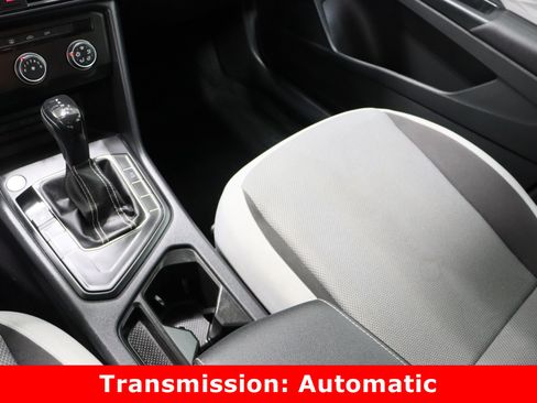 Used 2022 Volkswagen Taos S image 16