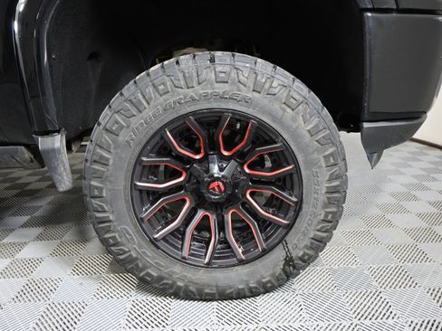 Used 2021 GMC Sierra 3500 AT4 image 12