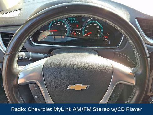 Used 2017 Chevrolet Traverse LT w/ Style and Technology Package AWD/4WD image 4