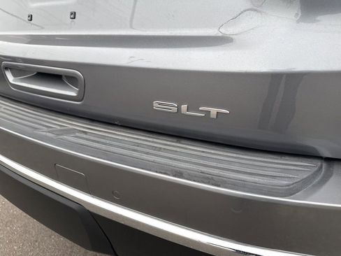 Used 2022 GMC Yukon SLT w/ SLT Premium Package image 35