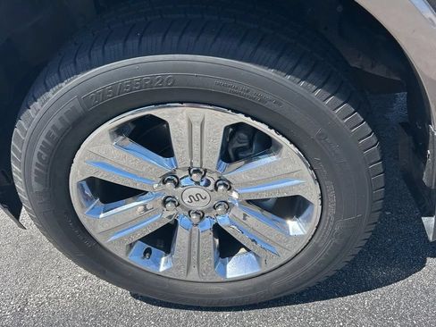 Used 2018 Ford F150 King Ranch w/ Equipment Group 601A Luxury AWD/4WD image 11