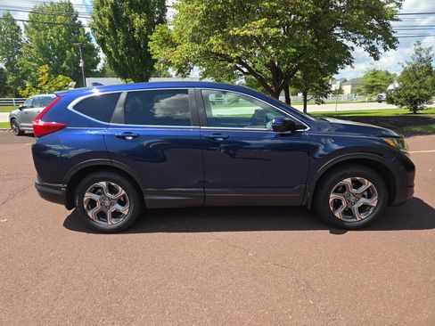 Used 2018 Honda CR-V EX image 2