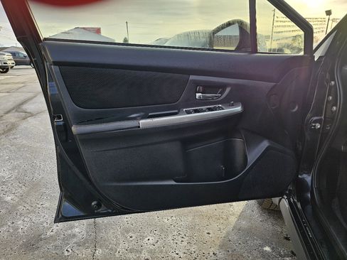 Used 2016 Subaru Crosstrek 2.0i Premium image 4