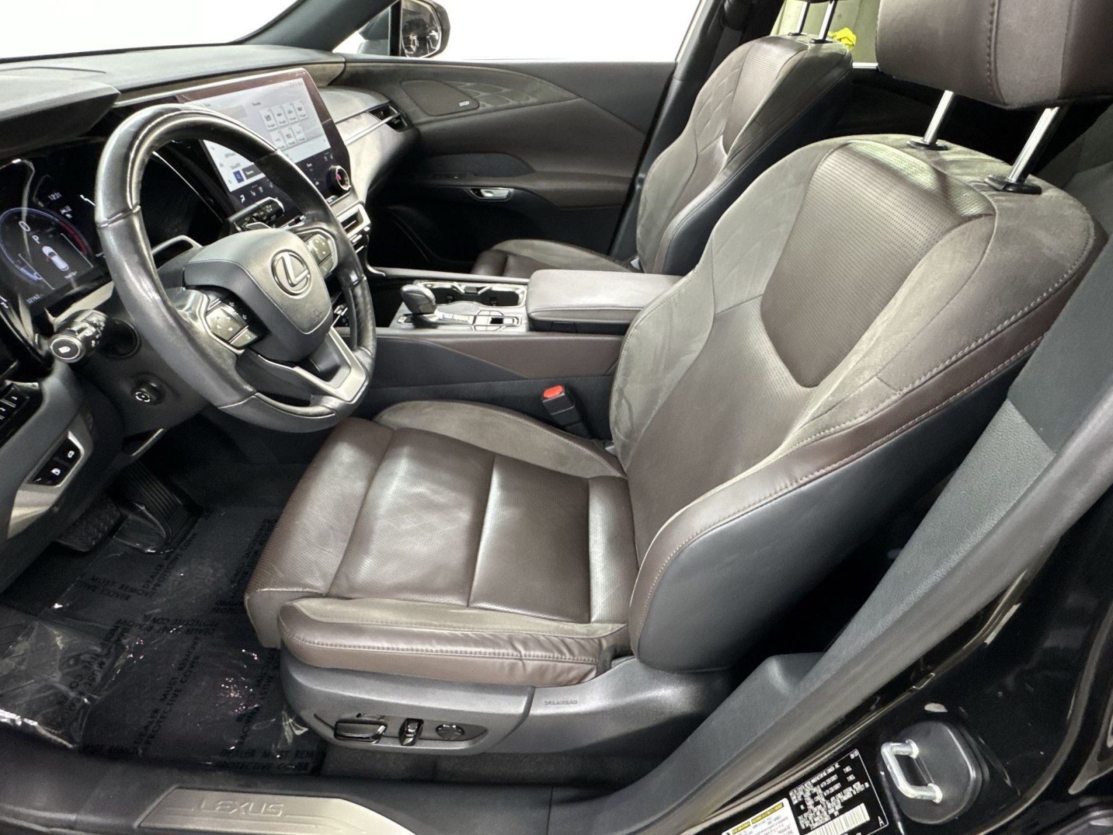 Used 2024 Lexus RX 350 AWD w/ Convenience Package image 16