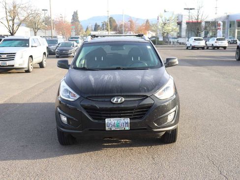 Used 2014 Hyundai Tucson SE image 2