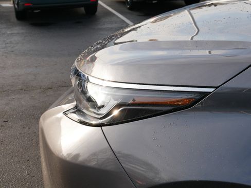 Used 2025 Toyota Sienna LE image 16