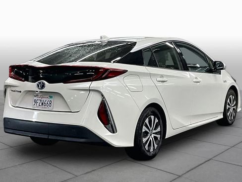 Used 2020 Toyota Prius Prime LE FWD image 12