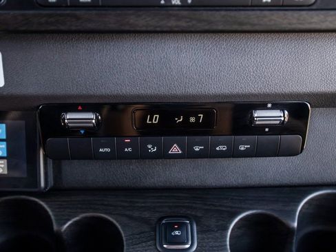 Used 2022 Mercedes-Benz Sprinter 3500 image 46