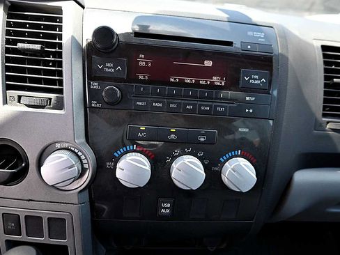 Used 2011 Toyota Tundra 2WD CrewMax w/ SR5 Pkg image 24