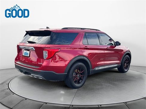 Used 2021 Ford Explorer XLT w/ Equipment Group 202A image 5