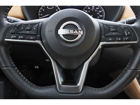 Certified 2025 Nissan Sentra SV w/ SV Premium Package image 17