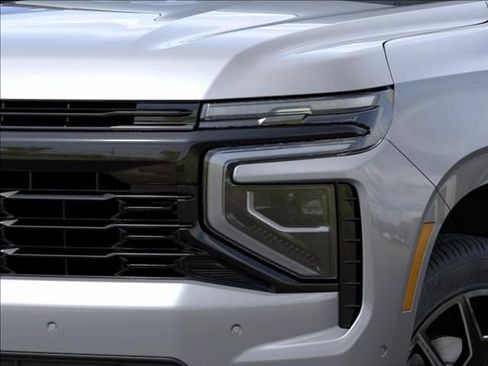 New 2026 Chevrolet Suburban RST w/ RST Capability Package AWD/4WD image 12