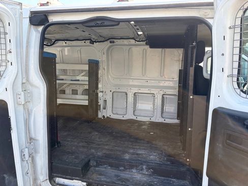 Used 2018 Ford Transit 250 130 Low Roof w/ Exterior Upgrade Package RWD image 8