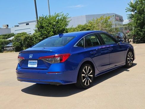 Used 2022 Honda Civic EX image 5