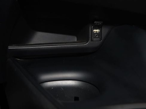 Used 2018 Toyota C-HR XLE FWD image 25