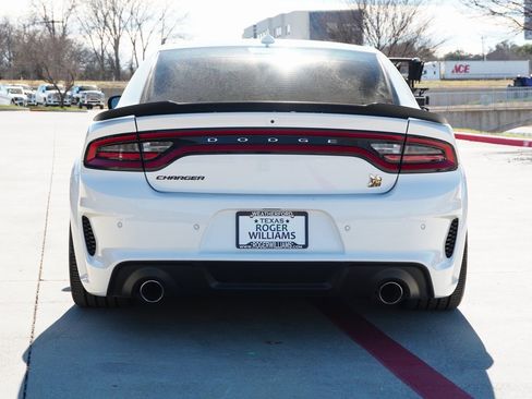 Used 2023 Dodge Charger Scat Pack image 4