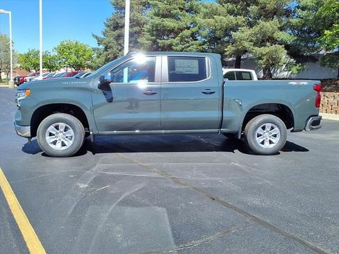 New 2026 Chevrolet Silverado 1500 LT AWD/4WD image 2