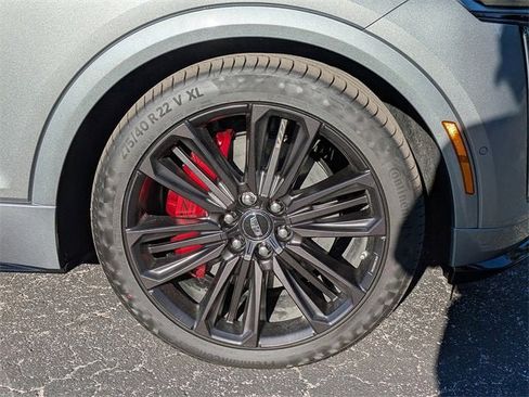 New 2026 Cadillac Lyriq V image 11