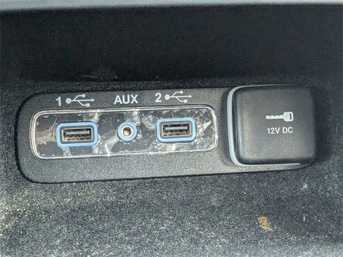 Used 2018 Jeep Grand Cherokee Limited image 21