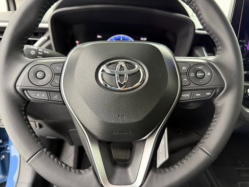 New 2026 Toyota Corolla Cross LE image 9