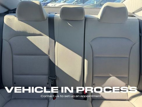 Used 2017 Hyundai Elantra SE image 22