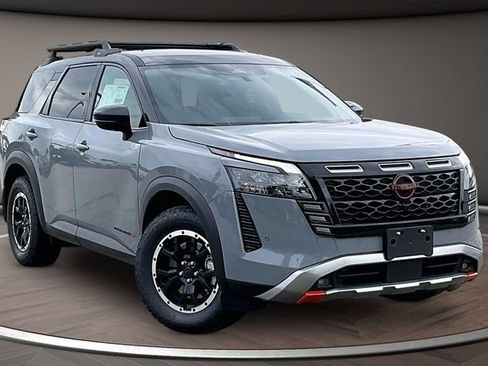 New 2026 Nissan Pathfinder Rock Creek w/ Rock Creek Premium Package AWD/4WD image 2
