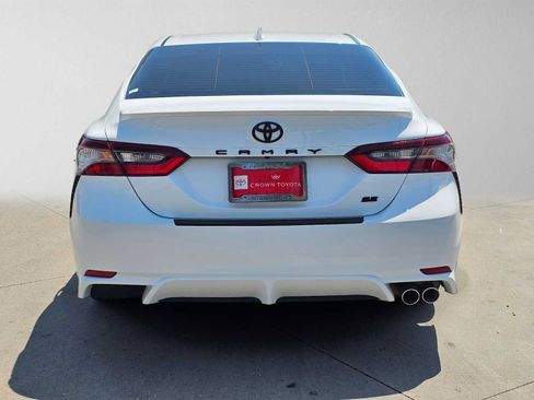 Certified 2022 Toyota Camry SE w/ Carpet Mat Package (TMS) FWD image 4