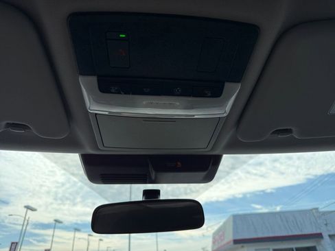 Used 2024 Mitsubishi Outlander SE image 26