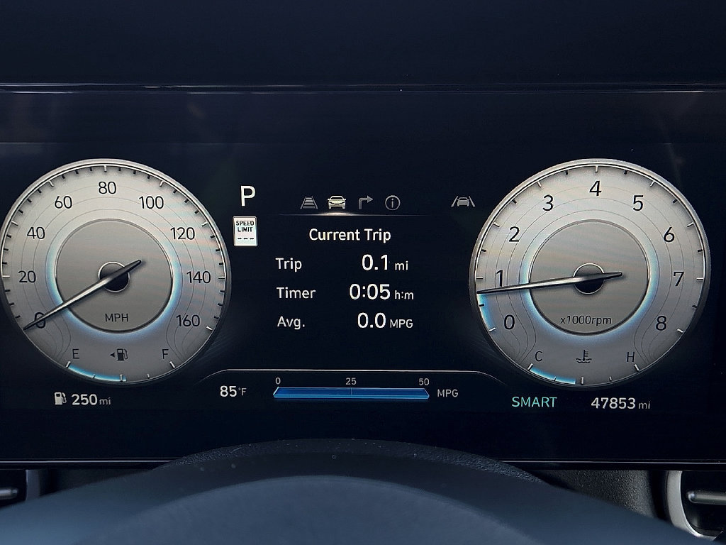 Used 2025 Hyundai Elantra SEL FWD image 18