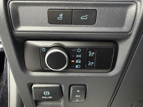 Used 2023 Ford Expedition Max XLT image 18