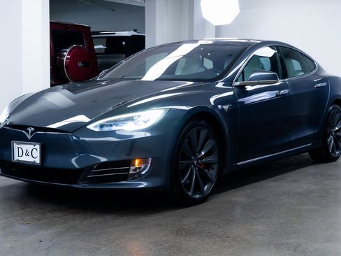 Used 2017 Tesla Model S P100D image 3
