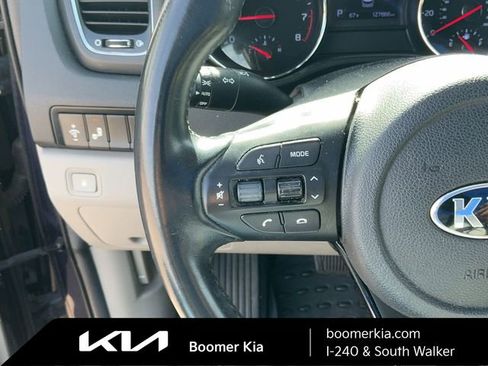 Used 2019 Kia Sedona EX image 20