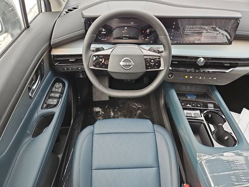 New 2026 Nissan Murano Platinum image 8