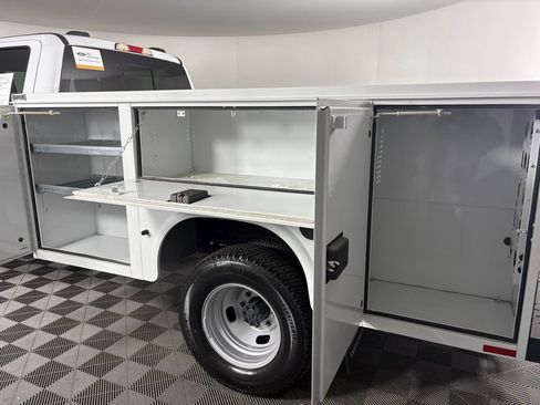 Certified 2025 Ford F350 XL w/ XL Chrome Package image 29